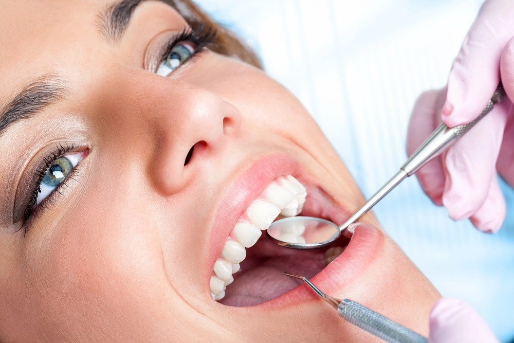 7 Differences Between Cosmetic And Restorative Dentistry